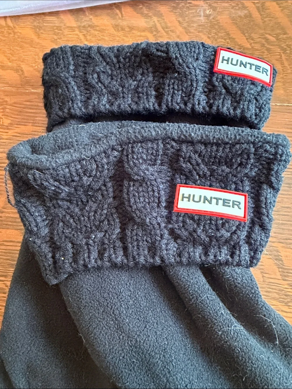Hunter cable knit